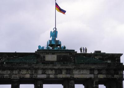 Brandenburger Tor am 10. November 1989 - Blick von West-Berlin