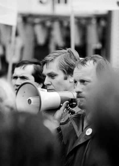 Edward (Edward Klimczak, 1944-2011) - Russian and English scientist. Publisher. Lecturer at the Free University of West Berlin. Founder of the Solidarity Defence Committee / Solidarność Society. Active supporter of "Fighting Solidarność" (Solidarność Walcząca).