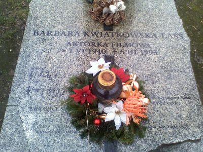 Das Grab von Barbara Kwiatkowska-Lass auf dem Rakowiecki-Friedhof in Krakau. - Das Grab von Barbara Kwiatkowska-Lass auf dem Rakowiecki-Friedhof in Krakau. 