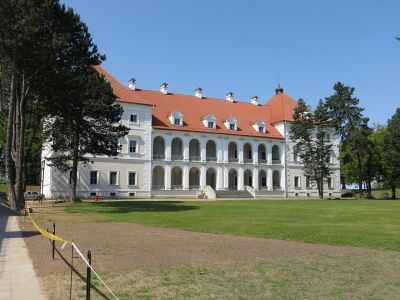 Schloss Biržai, Litauen - Schloss Biržai, Litauen, 1638-40 errichtet unter Janusz Radziwiłł dem Jüngeren (1612-1655) nach einem Vorgängerbau des 16. Jahrhunderts. 1704 zerstört, 1978-85 rekonstruiert 