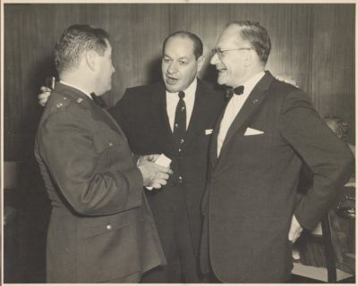 Rafał Lemkin (pierwszy z prawej) - 1951 r., autor nieznany 