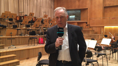 Piotr Olszówka - Podczas nagrywania „Prognozy kultury” w sali koncertowej RBB Großer Sendesaal. Berlin, 2019 r. 