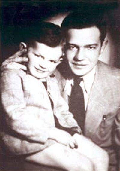 Fig. 4: Marek and Adam James - Marek James from Radom with his father Adam, around 1943. Yad Vashem Photo Collections, No. 14265681