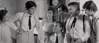 Barbara Kwatkowska (w środku) w filmie „Co za radość życia“, rok 1961.  - Barbara Kwatkowska (w środku) w filmie „Co za radość życia“, rok 1961.  