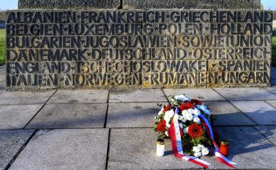 Pomnik pomordowanych więźniów KZ Sachsenhausen - Marin Stefanowski, pomnik pomordowanych więźniów KZ Sachsenhausen, 14.11.2019 r.