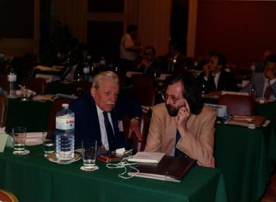Treffen der Sozialistischen Internationale, Kairo 1990 - Von rechts: Jacek Kowalski, Stanisław Wąsik 