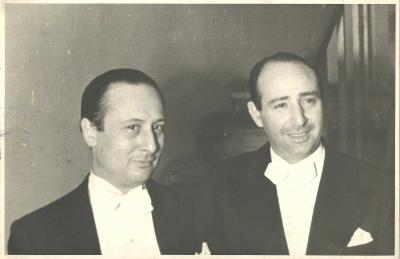 Władysław Szpilman ze znakomitym skrzypkiem Bronisławem Gimplem, 1957 r.  - Władysław Szpilman ze znakomitym skrzypkiem Bronisławem Gimplem, 1957 r. 