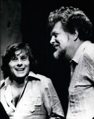 Roman Polański with Peter Glossop, Munich 1976 - Roman Polański in a happy mood with Peter Glossop at rehearsals for Giuseppe Verdi's opera “Rigoletto”, Munich 1976 