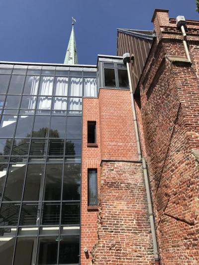 Zdj. nr 8: Biblioteka im. Jana Łaskiego w Emden - Biblioteka im. Jana Łaskiego, Wielki Kościół, Emden (2017).