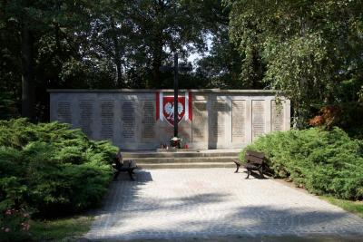 The Polish memorial in a cemetery in Dortmund - The Polish memorial in a cemetery in Dortmund (Entrance Rennweg), 2018 
