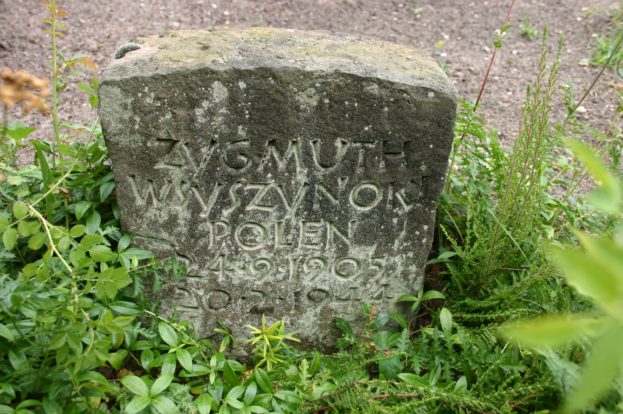 Kamień nagrobny polskiego robotnika przymusowego	