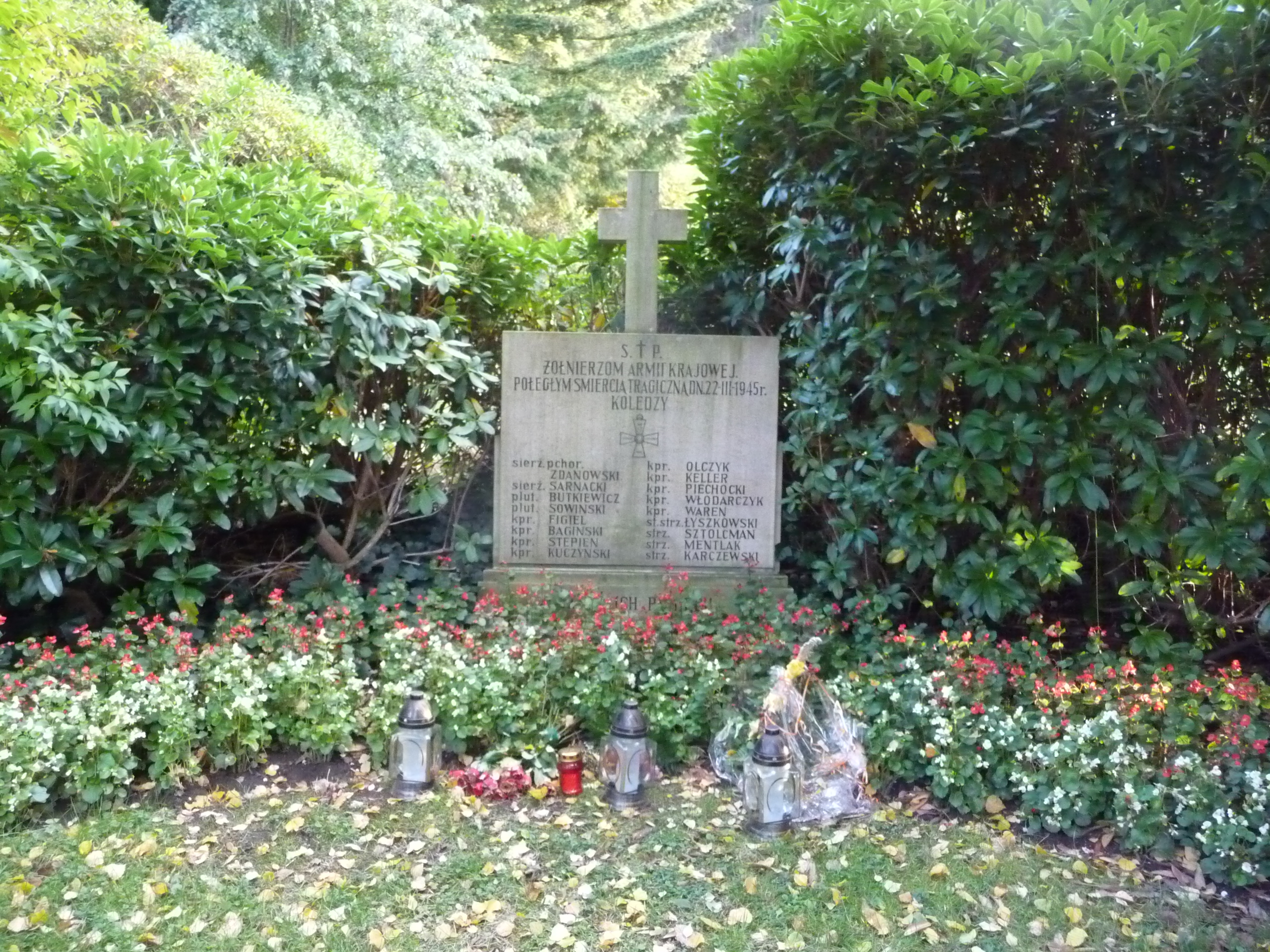 Grabstein der Soldaten des Warschauer Aufstandes