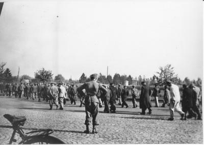 Häftlinge in Dachau (7) - Fotos stammen höchst wahrscheinlich von den amerikanischen Behörden. 