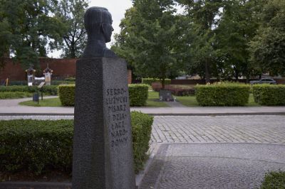 Rudolf Enderlein, Jan Skala, Denkmal in Namysłów - Rudolf Enderlein, Jan Skala, Denkmal in Namysłów (dt. Namslau), 1965, Ansicht: 2023 