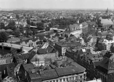 Widok na Stare Miasto Wrocławia z Odrą, 1958 r.  - Widok na Stare Miasto Wrocławia z Odrą, 1958 r.  