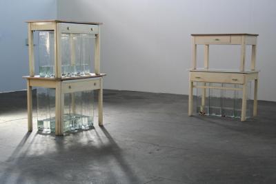 Abb. 7a: Sediment I und II, 1999-2000 - Ausstellung Roland Schefferski "Empty Images", Centrum Sztuki Współczesnej Łaźnia, Danzig 2007. 