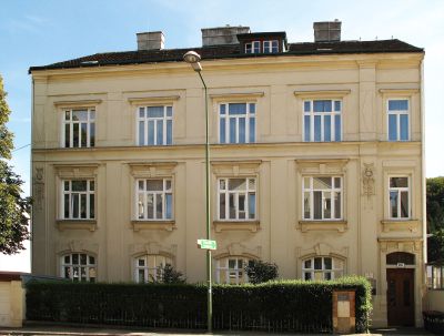 Abb. 8: Sanatorium Hoffmann, Kierling - Franz Kafkas Sterbehaus: Ehem. Sanatorium Hoffmann, Kierling bei Klosterneuburg, Bezirk Tulln, Niederösterreich 