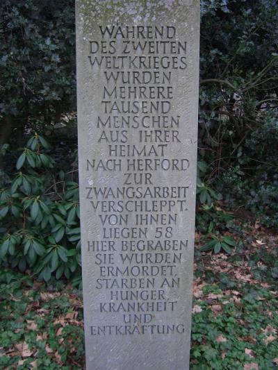 Grab- und Gedenksteine auf dem Hauptfriedhof Herford -  