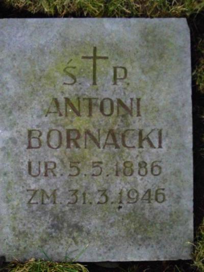 Płyta nagrobna robotnika przymusowego Antoniego Bornackiego -  